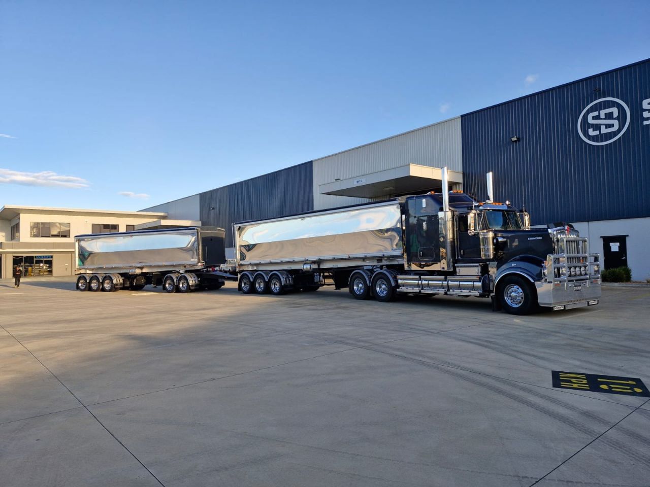 از لحاظ ویژگی های فنی تایر سکورو ( sicuro) در رده برترین و با کیفیت ترین برندهای جهان قرار میگیرد